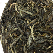 Load image into Gallery viewer, 2017 MengKu RongShi "Shi Zhou Nian" (10th Year) Cake 500g Puerh Raw Tea Sheng Cha - King Tea Mall
