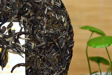 Load image into Gallery viewer, 2017 XiaGuan "Liu Xing Zhen Cang" (Valuable 6 Stars) Cake 357g Puerh Raw Tea Sheng Cha - King Tea Mall