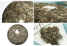 Laden Sie das Bild in den Galerie-Viewer, 2018 ChenShengHao "Yun Yue"(Cloud &amp; Moon) Cake 357g Puerh Raw Tea Sheng Cha - King Tea Mall