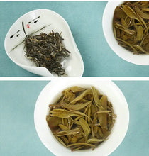 Laden Sie das Bild in den Galerie-Viewer, 2018 ChenShengHao "Yun Yue"(Cloud &amp; Moon) Cake 357g Puerh Raw Tea Sheng Cha - King Tea Mall