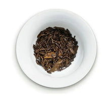 Load image into Gallery viewer, 2018 DaYi Jin Zhen Bai Lian (Golden Needle White Lotus) Cake 357g Puerh Shou Cha - photo 5
