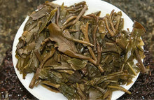 Load image into Gallery viewer, 2018 DaYi "Wu Xin Guang Ming" (Bright My Heart) Cake 357g Puerh Sheng Cha Raw Tea - King Tea Mall