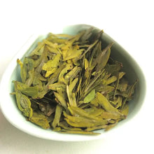 Cargar imagen en el visor de la galería, 2019 Early Spring “Long Jing”(Dragon Well) Special Grade Green Tea ZheJiang - King Tea Mall