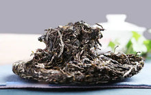 Load image into Gallery viewer, 2019 MengKu RongShi "Teng Tiao Wang" (Cane King) Cake 200g Puerh Raw Tea Sheng Cha - King Tea Mall