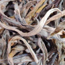 Laden Sie das Bild in den Galerie-Viewer, 2020 KingTeaMall Spring Ye Fang Cha (Wild Arbor Tree ) Loose Leaf Puerh Raw Tea 