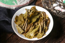 Load image into Gallery viewer, 2020 MengKu RongShi Mu Shu Cha (Mother Tree) Cake 100g / 500g Puerh Raw Tea Shen - photo 6