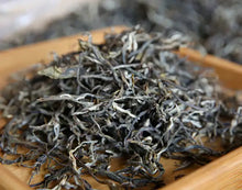 Load image into Gallery viewer, yunnan china tea chinese tea gongfucha pu-erh puer pu'erh    2020 XiaGuan "Sheng Tai Ban Zhang" (Organic Banzhang) 280g Puerh Raw Tea Sheng Cha