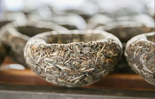Load image into Gallery viewer, yunnan china tea chinese tea gongfucha pu-erh puer pu'erh    2020 XiaGuan "Sheng Tai Ban Zhang" (Organic Banzhang) 280g Puerh Raw Tea Sheng Cha
