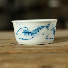 Laden Sie das Bild in den Galerie-Viewer, Blue and White Porcelain, Tea Cup, 2 Variations, 60cc, &quot;Lotus&quot; / &quot;Shrimp&quot;