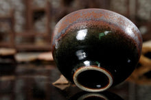 將圖片載入圖庫檢視器 Tenmoku Fancy Rust Teacup &quot;Firewood Kiln&quot; Glaze Porcelain, Tea Cup, 60cc