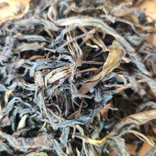 Cargar imagen en el visor de la galería, 2020 Spring FengHuang DanCong &quot;Ya Shi Xiang&quot; (Duck Poop Fragrance) A+ Oolong Loose Leaf Tea