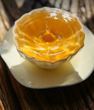 Load image into Gallery viewer, 2021 Xiaguan Hong Yin (Red Mark) Cake 357g Puerh Raw Tea Sheng Cha - photo 7