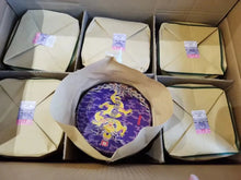 Load image into Gallery viewer, 2022 DaYi Long Zhu (Dragon Pillar) Cake 357g Puerh Sheng Cha Raw Tea, 1st Batch - photo 7