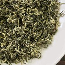 Load image into Gallery viewer, 2022 Early Spring Bi Luo Chun (DongTing BiLuoChun) A++++ Grade Green Tea, JiangS - photo 5