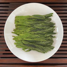 Laden Sie das Bild in den Galerie-Viewer, 2022 Early Spring Tai Ping Hou Kui (Taiping Houkui / Kowkui) A+++ Grade Green Te