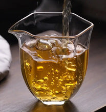 Load image into Gallery viewer, 2022 MengKu RongShi "Da Xue Shan" (Big Snow Mountain) 200g Puerh Raw Tea Sheng Cha - King Tea Mall - photo 4