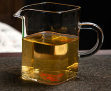 Laden Sie das Bild in den Galerie-Viewer, 2022 MengKu RongShi "Mu Shu Cha" (Mother Tree) Cake 8g / 200g / 500g Puerh Raw Tea Sheng Cha - King Tea Mall - photo 4