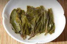 Load image into Gallery viewer, 2022 XiaGuan Hong Yin Tuo Cha (Red Mark - Spring Old Tree of Banzhang + Xigui +  - photo 6