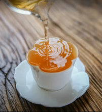 Load image into Gallery viewer, 2022 Xiaguan Qi Tun Wan Li (Zodiac Tiger Cake) 357g Puerh Raw Tea Sheng Cha - photo 3