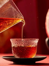 Load image into Gallery viewer, 2023 DaYi Da Yi Hong (Red TAE) 357g Cake Puerh Shou Cha Ripe Tea, 1st Batch - photo 6