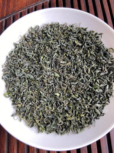 Load image into Gallery viewer, 2023 Early Spring Lu Shan Yun Wu (LuShan YunWu / Cloud Fog) A++++ Grade Green Te - photo 6