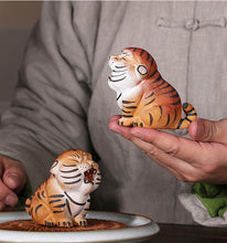 Cargar imagen en el visor de la galería, &quot;Tiger&quot; Tea Pet, for Zodiac Tiger Year, Zi Sha Production.