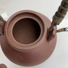 Laden Sie das Bild in den Galerie-Viewer, Chaozhou &quot;She Tiao&quot; Handmade Red Clay Water Boiling Kettle 500ml