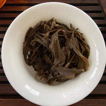 將圖片載入圖庫檢視器 2010 LaoZhiHao &quot;Wu Liang Shan - Lao Shu&quot; (Wuliang Mountain - Old Tree) Cake 400g Puerh Raw Tea Sheng Cha
