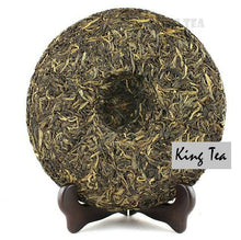 Laden Sie das Bild in den Galerie-Viewer, 2012 MengKu RongShi &quot;Mang Fei Gu Shu&quot; (Mangfei Old Tree) Cake 500g Puerh Raw Tea Sheng Cha - King Tea Mall