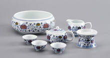 將圖片載入圖庫檢視器 Tea Strainer / Filter &quot;Qing Hua Ci&quot; (Blue and White Porcelain) Twining Lotus Pattern - King Tea Mall