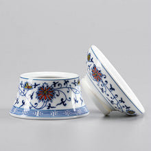 Load image into Gallery viewer, Tea Strainer / Filter &quot;Qing Hua Ci&quot; (Blue and White Porcelain) Twining Lotus Pattern - King Tea Mall
