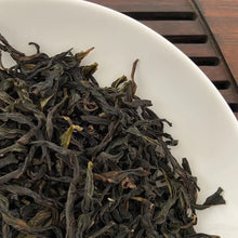 Carica l&#39;immagine nel visualizzatore di Gallery, 2022 Spring FengHuang DanCong &quot;Ya Shi Xiang&quot; (Duck Poop Fragrance) A+++ Grade, Light-Roasted Oolong, Loose Leaf Tea, Chaozhou