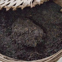 Load image into Gallery viewer, 90‘s SanHe "Jin Hua Liu Bao"(Golden Flower Liubao ) Special Grade Loose Leaf Dark Tea Wuzhou, Guangxi - King Tea Mall
