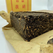 Cargar imagen en el visor de la galería, 2014 XiangYi Fu Tea &quot;Te Zhi&quot; (Special) Brick 360g Dark Tea, Fu Cha, Hunan