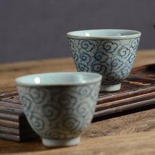 Charger l&#39;image dans la galerie, JingDeZhen Qinghua Porcelain &quot;Cloud&quot;, Blue &amp; White China, 100cc, Tea Cup