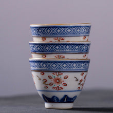Charger l&#39;image dans la galerie, Jingdezhen &quot;Qing Hua Ci&quot; (Blue &amp; White Porcelain) Gaiwan 140 CC /175 CC,  Tea Cup 35 CC, KTM000