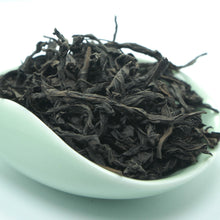 Charger l&#39;image dans la galerie, Spring &quot;Fo Shou&quot; Medium-heavy Roasted Special Grade Wuyi Yancha Oolong Tea - King Tea Mall