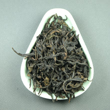 Cargar imagen en el visor de la galería, Spring &quot;Jin Guan Yin&quot; (Golden Guanyin) Light-Medium Roasted High Grade Wuyi Yancha Oolong Tea - King Tea Mall