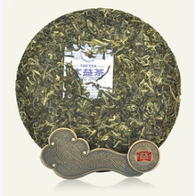 Cargar imagen en el visor de la galería, 2013 DaYi &quot;Ba Da Gao Shan&quot; (Bada High Mountain) Cake 357g Puerh Sheng Cha Raw Tea - King Tea Mall