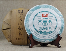 Carica l&#39;immagine nel visualizzatore di Gallery, 2016 DaYi &quot;Gao Shan Yun Xiang&quot; (High Mountain Rhythm) Cake 357g Puerh Sheng Cha Raw Tea - King Tea Mall