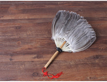 Carica l&#39;immagine nel visualizzatore di Gallery, Goose Feather Fan for Chaozhou Gongfu Chadao