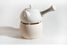 Laden Sie das Bild in den Galerie-Viewer, Chaozhou &quot;Sha Tiao&quot; Water Boiling Kettle in White Clay 420ml