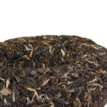 Cargar imagen en el visor de la galería, 2012 DaYi &quot;Chun Jian&quot; (Spring Bud) Tuo 250g Puerh Sheng Cha Raw Tea - King Tea Mall