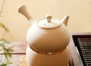 Chaozhou "Sha Tiao" Water Boiling Kettle in White Clay 420ml