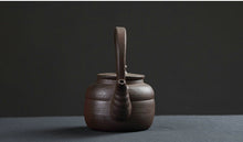 Laden Sie das Bild in den Galerie-Viewer, ChaoZhou Pottery &quot;Bai Bao Hu&quot;(Fortunes Kettle) 950ml, &quot;Da Gu&quot; (Drum Stove)