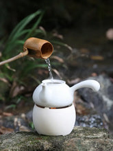 Load image into Gallery viewer, Chaozhou Sha Diao Water Boiling Kettle in White Clay 420ml - photo 7