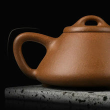 Load image into Gallery viewer, Dayi Shi Piao - Zi Ye Yixing Teapot in Duanni Mud 160ml - photo 13