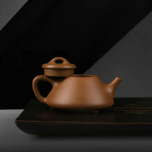 Load image into Gallery viewer, Dayi Shi Piao - Zi Ye Yixing Teapot in Duanni Mud 160ml - photo 7