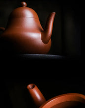 Load image into Gallery viewer, Dayi Si Ting Artisanal Yixing Teapot in Zhu Ni Clay 110ml - photo 13