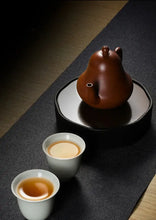 Load image into Gallery viewer, Dayi Si Ting Artisanal Yixing Teapot in Zhu Ni Clay 110ml - photo 6